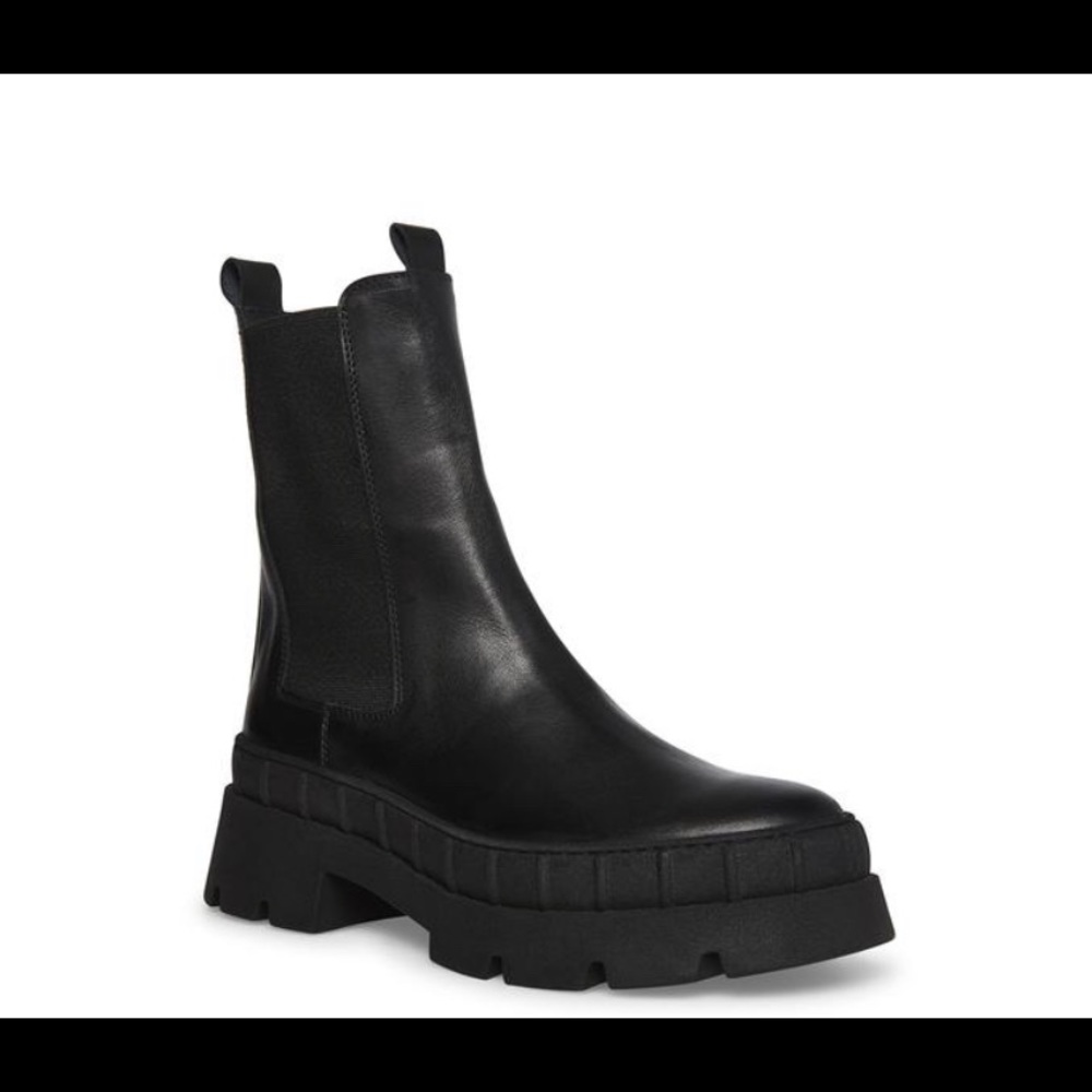 Black lug boot size 10
